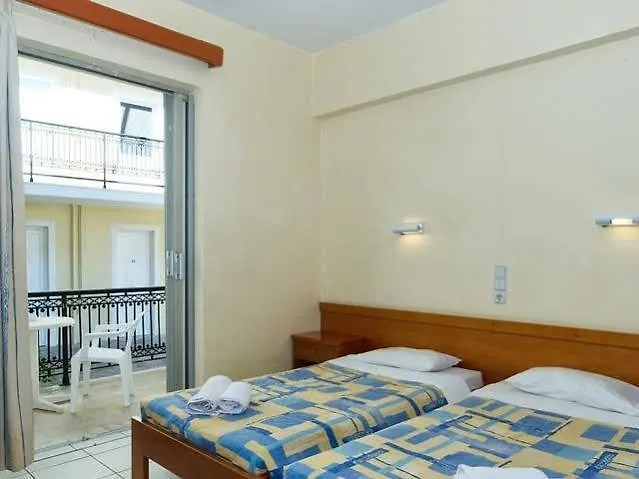 Karras Livin Apartmán Laganas