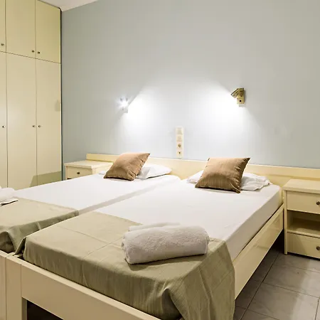 Apartamento Karras Livin Laganas