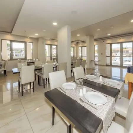 Apartmán Karras Livin Laganas