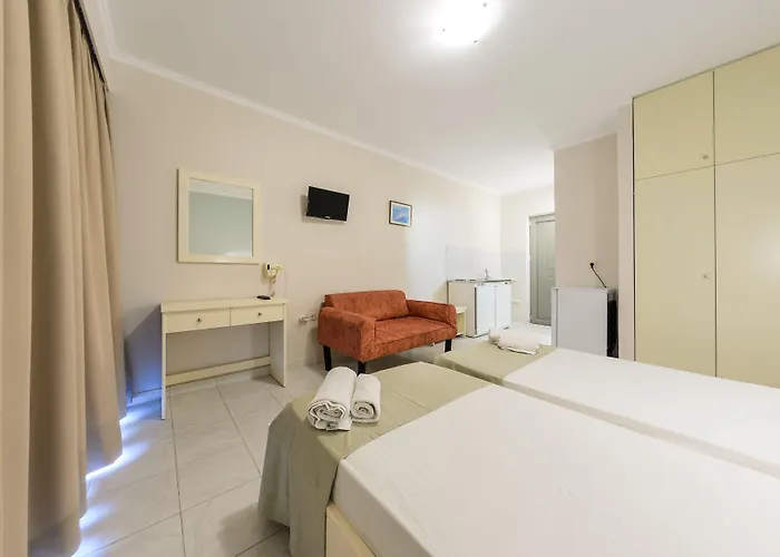 Karras Livin Apartamento Laganas